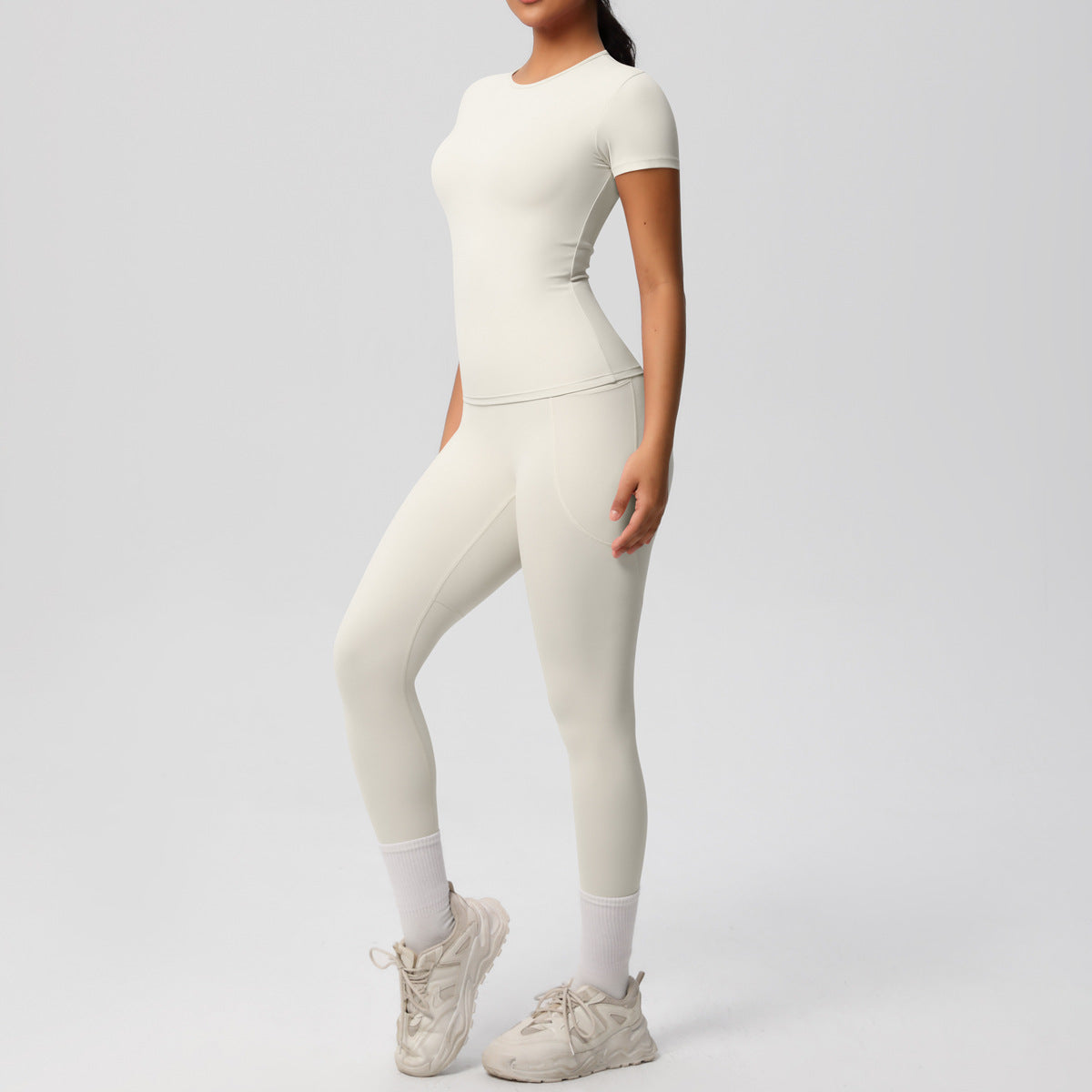 SOLBANA Form Short-Sleeve 2-Piece Pant Set