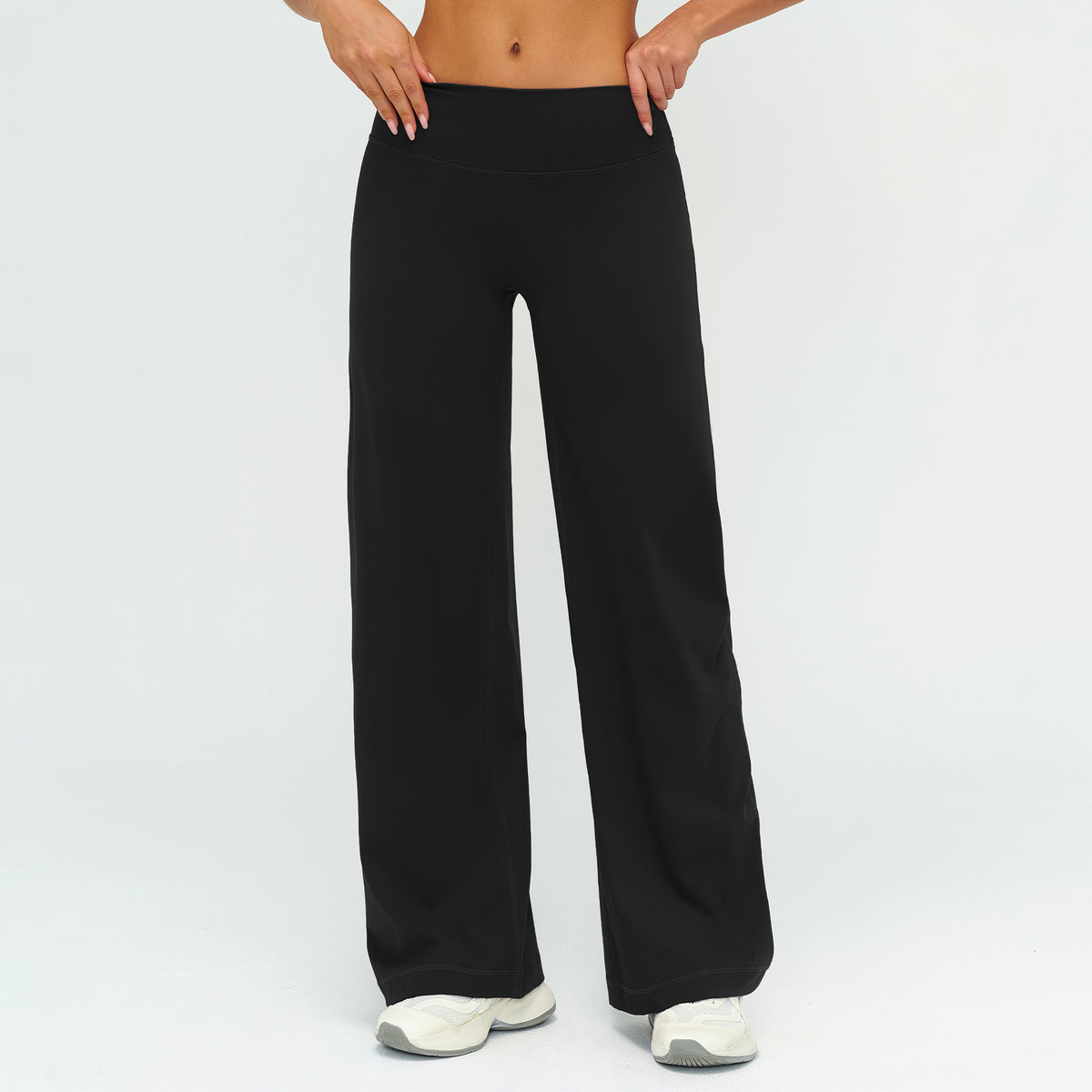 SOLBANA Coast Relaxed Wide-Leg Pant in Midnight