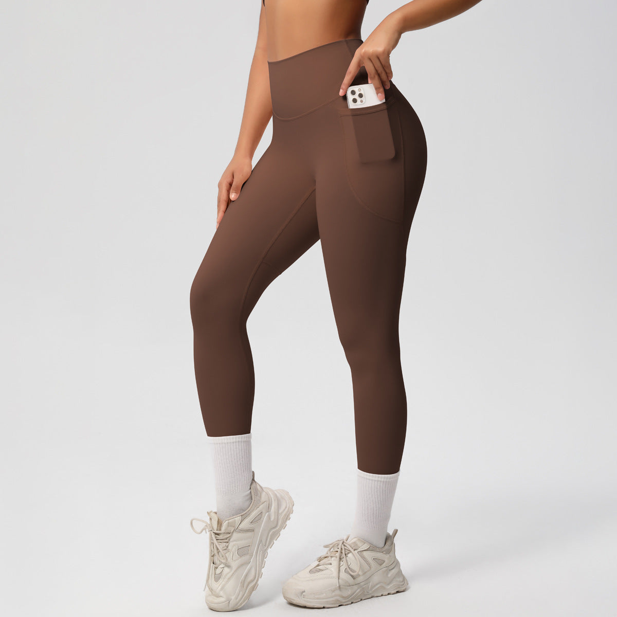 SOLBANA Studio Pocket Legging in Chestnut