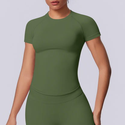 SOLBANA Studio Seamless Tee in Olive