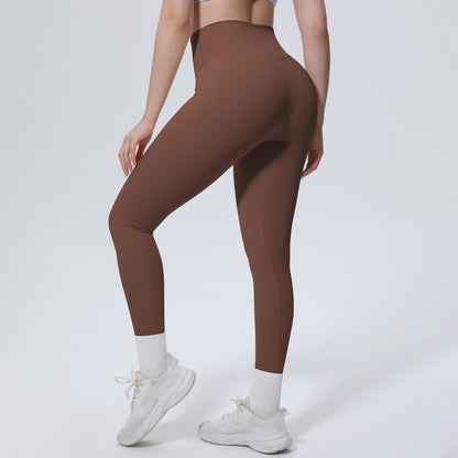 SOLBANA Form Essential Legging in Brown