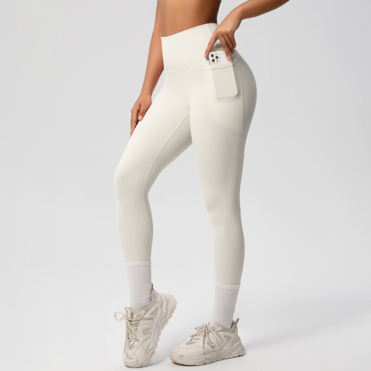 SOLBANA Studio Pocket Legging in Ivory