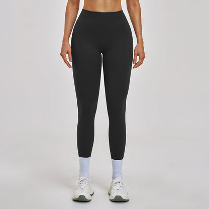 SOLBANA Form Legging in Black