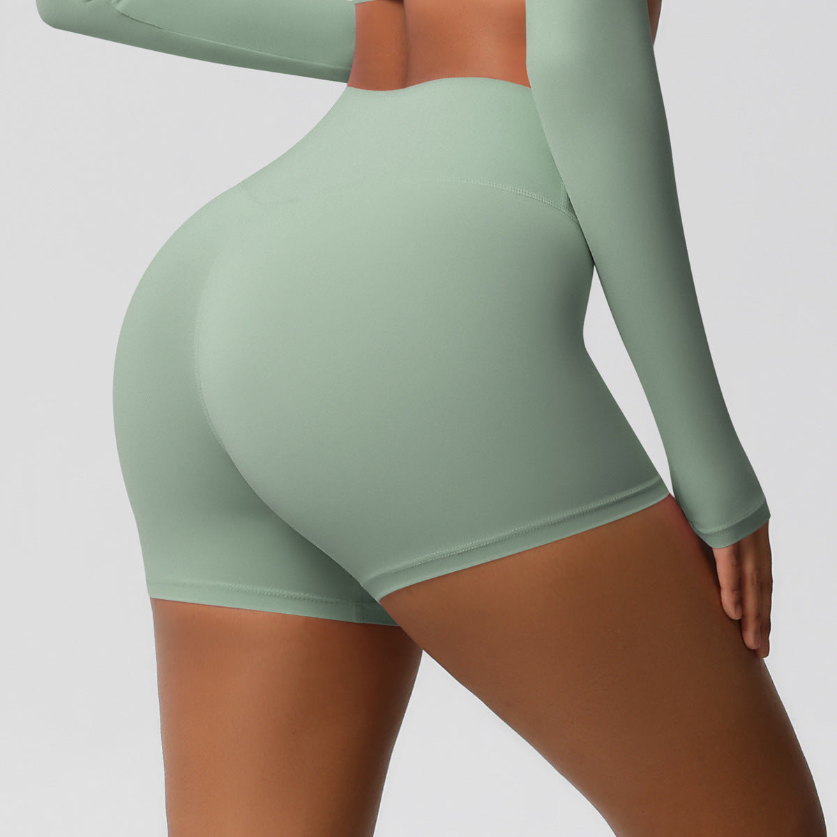 SOLBANA Form Core Short in Green