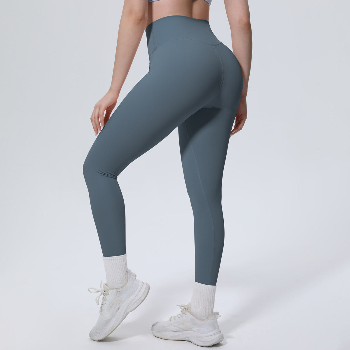 SOLBANA Form Essential Legging in Blue