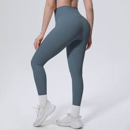 SOLBANA Form Essential Legging in Blue