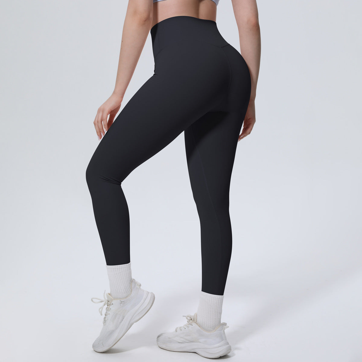 SOLBANA Form Essential Legging in Black