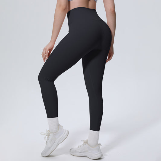 SOLBANA Form Essential Legging in Black