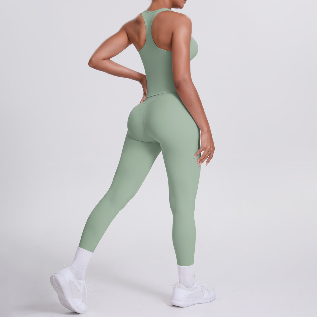 SOLBANA Form Tank 2-Piece Legging Set in Green