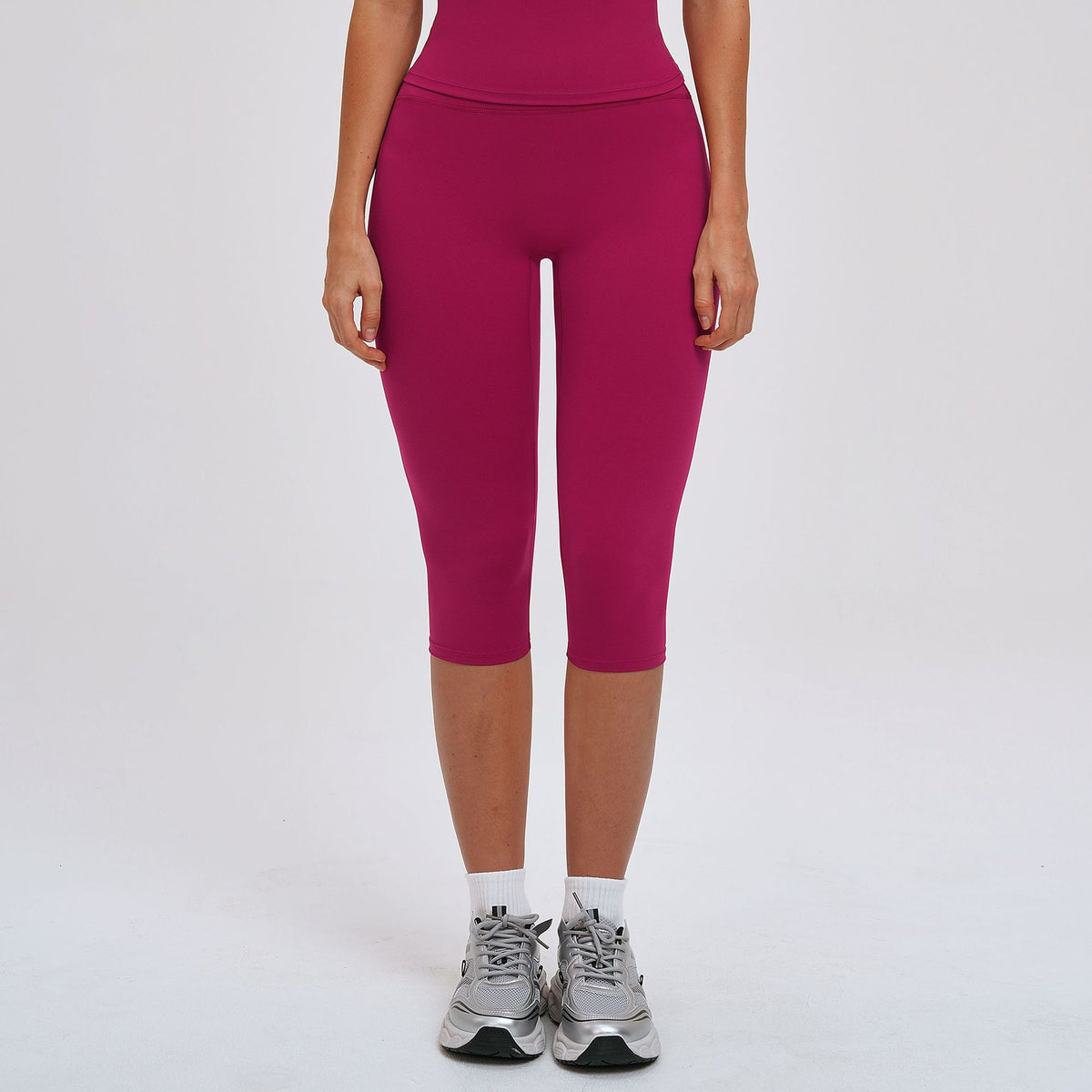 SOLBANA Studio Brushed Capri in Berry