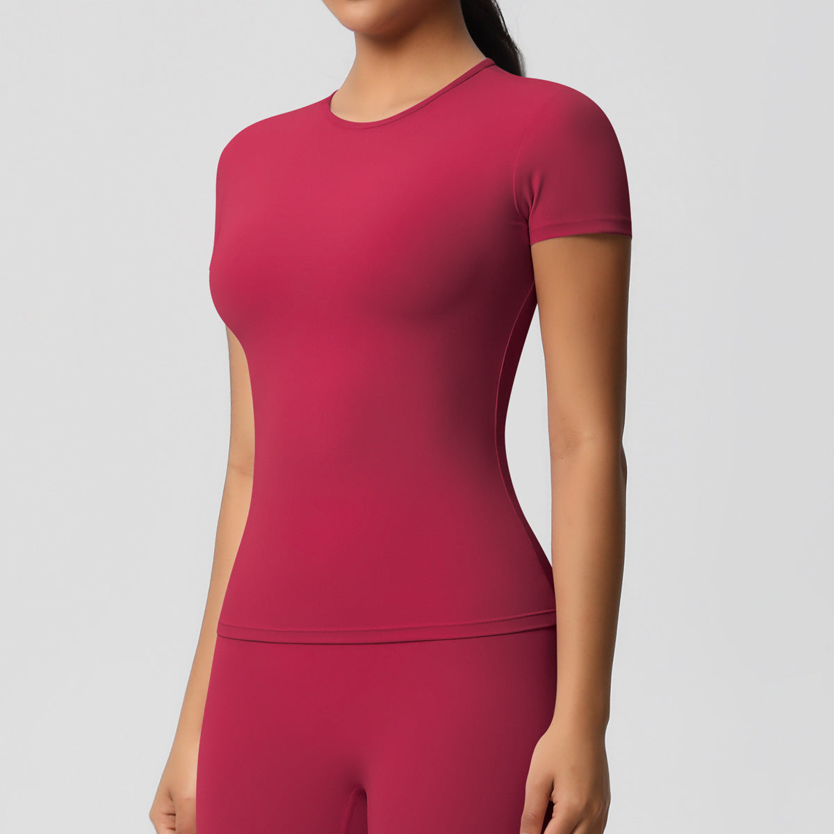 SOLBANA Form Core Tee in Berry