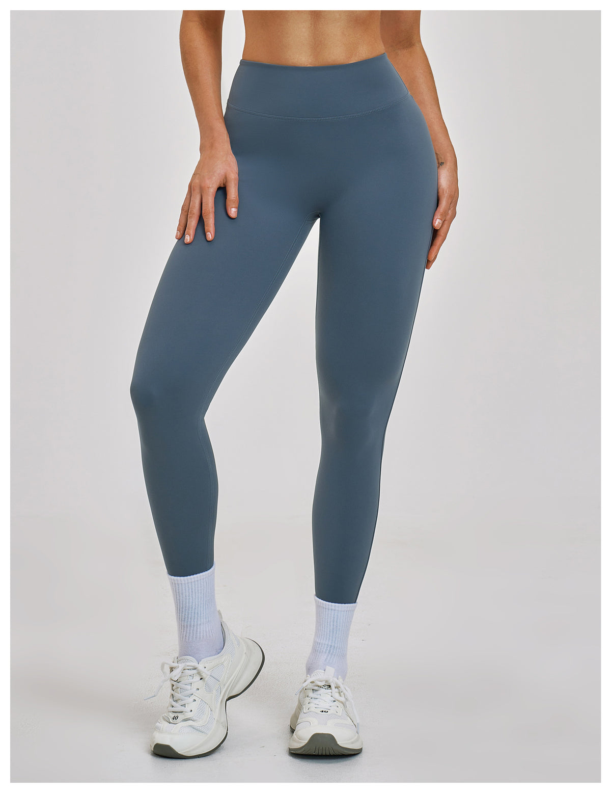 SOLBANA Form Legging - alternate product view