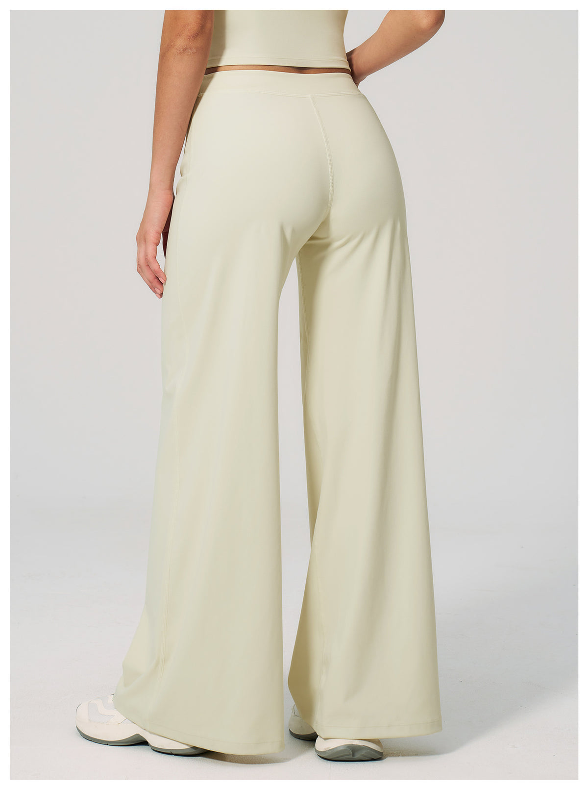 SOLBANA Coast Low-Rise Wide-Leg Pant
